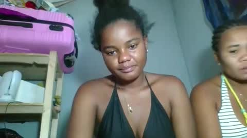 Snapshot of louane98 chatting on February 24, 8:01 am louane98 online show from February 24, 8:01 am