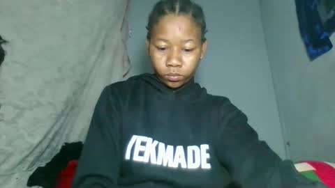 louane98 online show from March 5, 2:51 am