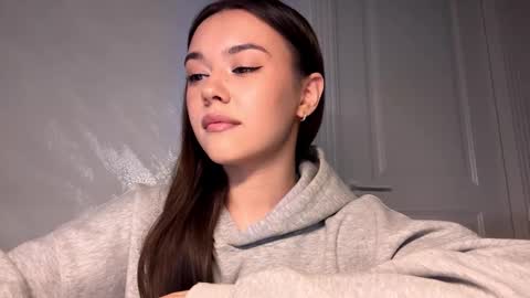 Lana online show from March 9, 5:50 pm