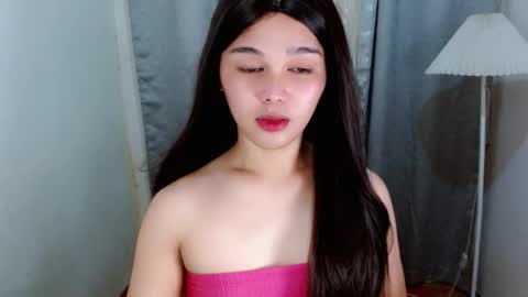 louilalicious online show from November 10, 12:42 am