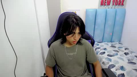 louis_baltazar online show from September 22, 3:58 pm
