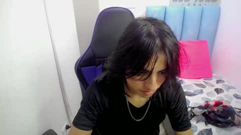 louis_baltazar online show from October 4, 12:47 pm