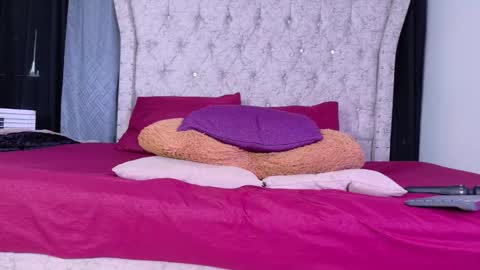 OF louis bcasta1 online show from October 11, 9:35 pm