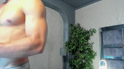 Louis online show from December 21, 9:33 pm