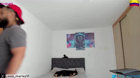 louis_marley_ online show from October 21, 3:57 pm