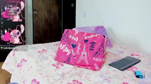 Mi lu online show from April 21, 1:06 pm