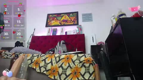 Snapshot of louise_nails chatting on September 12, 12:16 pm LouIse online show from September 12, 12:16 pm