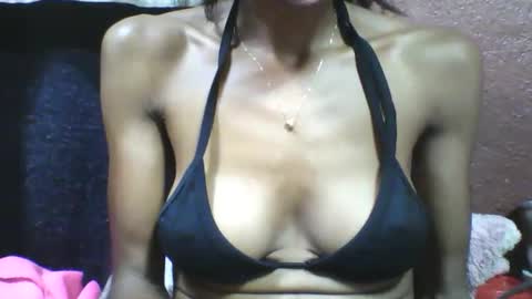 Snapshot of lovaelisa chatting on November 11, 5:24 pm lovaelisa online show from November 11, 5:24 pm