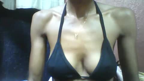 Snapshot of lovaelisa chatting on November 16, 3:01 am lovaelisa online show from November 16, 3:01 am