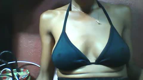 lovaelisa online show from February 11, 4:01 pm