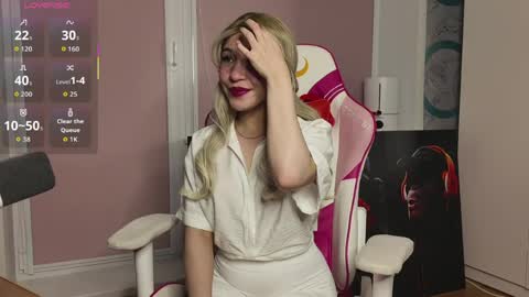 lovamanda online show from May 21, 9:44 pm