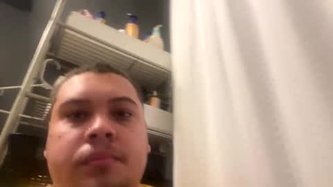 Snapshot of love01109 chatting on September 25, 9:46 am love01109 online show from September 25, 9:46 am