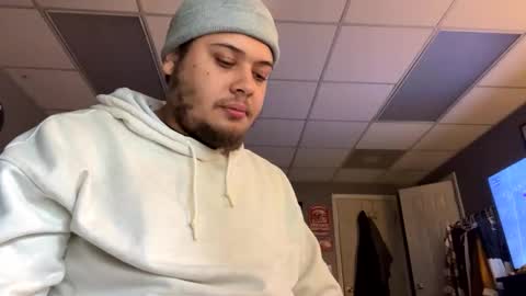 Snapshot of love01109 chatting on November 2, 8:22 pm love01109 online show from November 2, 8:22 pm