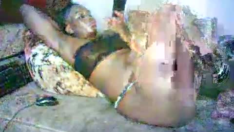 Cynthia. A online show from November 2, 7:49 pm