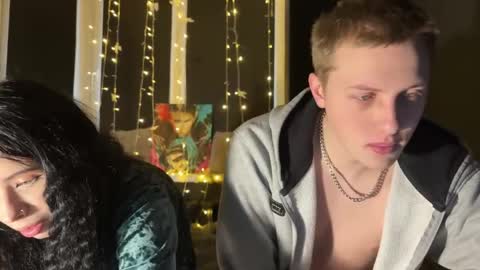 Mary and Tom online show from April 11, 6:18 am