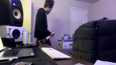 Prynce online show from January 6, 11:42 pm