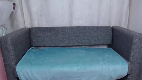 love bella  online show from November 10, 12:09 am