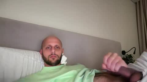 Snapshot of love_feet_armpits_ass chatting on October 19, 4:18 pm love_feet_armpits_ass online show from October 19, 4:18 pm