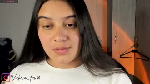 Victoria Fernandez online show from June 27, 5:12 am
