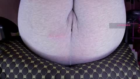 Snapshot of love_hard_kiru chatting on October 29, 12:51 pm Kira online show from October 29, 12:51 pm