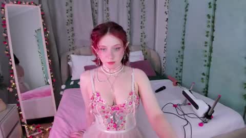 Lola online show from February 11, 4:11 am