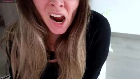 Snapshot of love_jessy_love chatting on December 6, 12:49 pm jessmy pleasure is in your hands s online show from December 6, 12:49 pm