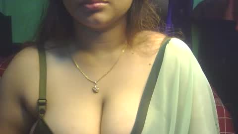 Snapshot of love_luna_angel chatting on October 8, 9:34 pm Luna online show from October 8, 9:34 pm