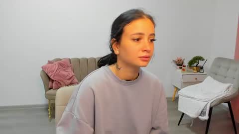 Andreea online show from August 3, 7:51 am