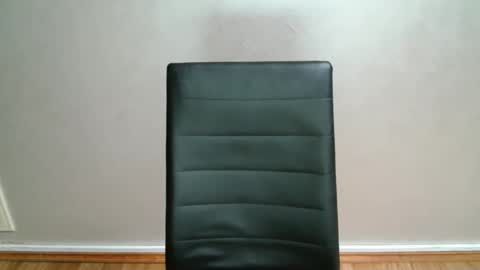 Vivian online show from December 19, 1:18 pm