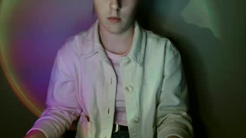 Snapshot of love_vivian chatting on February 12, 1:50 pm Vivian online show from February 12, 1:50 pm