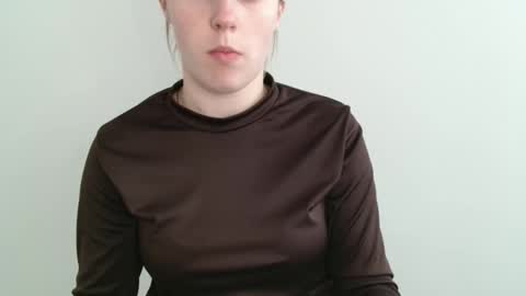 Snapshot of love_vivian chatting on February 26, 1:21 pm Vivian online show from February 26, 1:21 pm