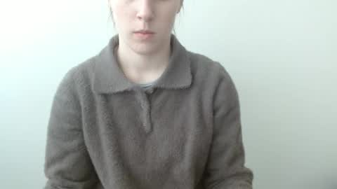 Snapshot of love_vivian chatting on February 27, 2:06 pm Vivian online show from February 27, 2:06 pm