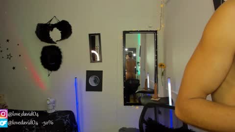 Snapshot of lovedavido04 chatting on February 25, 5:22 pm Angel David online show from February 25, 5:22 pm