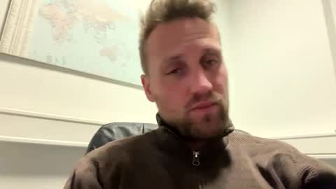 lovefuesse online show from March 3, 8:53 am