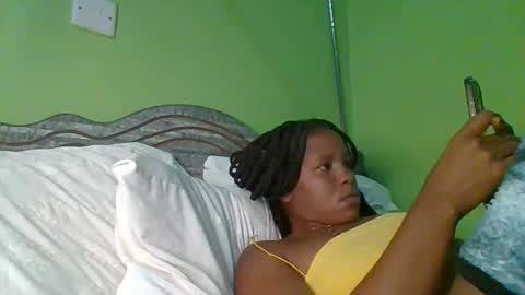 Snapshot of lovegal335 chatting on June 5, 8:47 pm lovegal335 online show from June 5, 8:47 pm