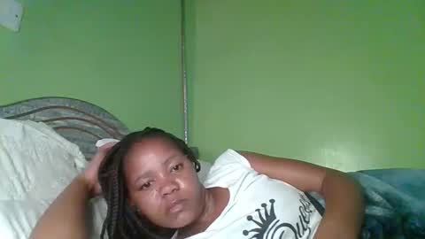 Snapshot of lovegal335 chatting on June 8, 5:19 am lovegal335 online show from June 8, 5:19 am