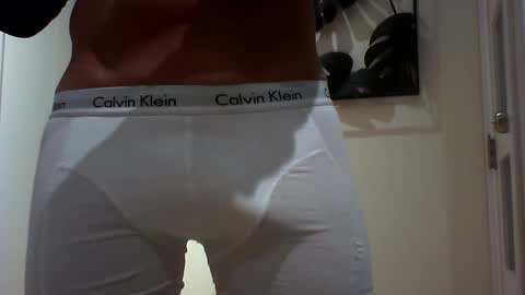 Snapshot of lovehairyone chatting on January 13, 10:03 pm lovehairyone online show from January 13, 10:03 pm