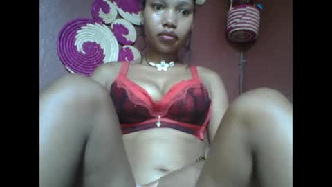 loveinlife750427 online show from February 3, 4:04 am