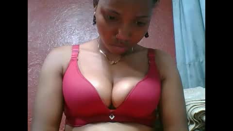 loveinlife750427 online show from September 13, 4:40 pm