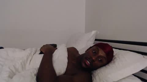 Snapshot of loveleexd21 chatting on December 15, 12:06 pm loveleexd21 online show from December 15, 12:06 pm