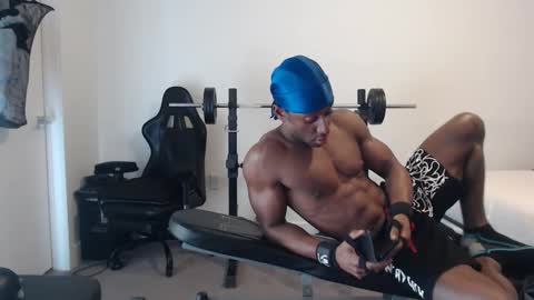 Snapshot of loveleexd21 chatting on December 16, 8:26 pm loveleexd21 online show from December 16, 8:26 pm