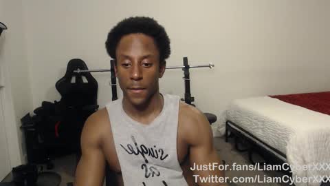 Snapshot of loveleexd21 chatting on February 2, 4:05 am loveleexd21 online show from February 2, 4:05 am