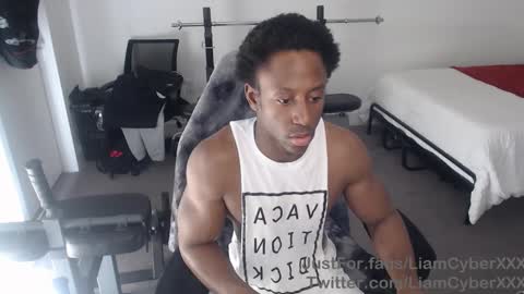 Snapshot of loveleexd21 chatting on February 2, 8:08 pm loveleexd21 online show from February 2, 8:08 pm