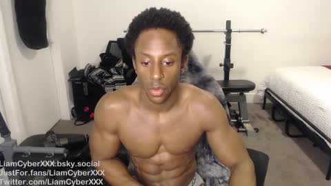 Snapshot of loveleexd21 chatting on February 6, 1:54 pm loveleexd21 online show from February 6, 1:54 pm