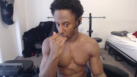 Snapshot of loveleexd21 chatting on February 16, 11:05 pm loveleexd21 online show from February 16, 11:05 pm