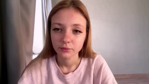 Ella online show from December 19, 7:15 am