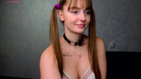 Molly online show from February 1, 5:44 pm