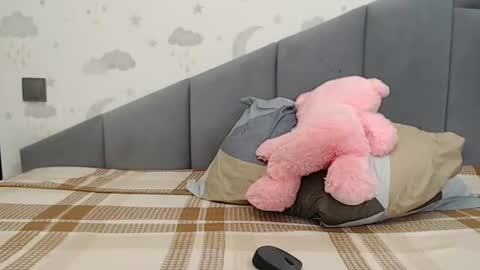 lovellykitty online show from February 25, 7:18 am