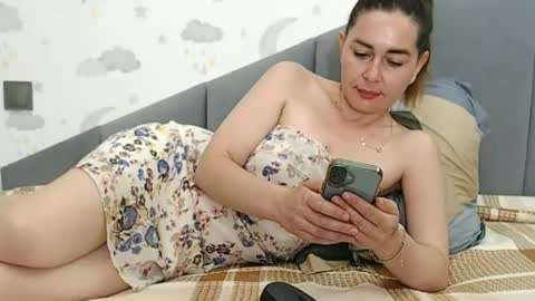 lovellykitty online show from June 26, 7:02 am