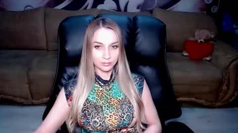 private open online show from October 1, 2:23 pm